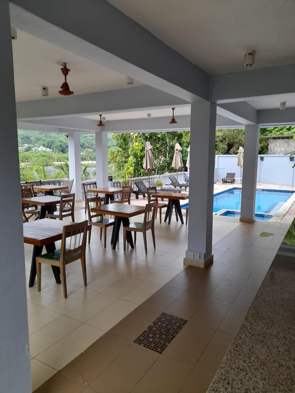 Bayview Villa -Sea Side Villa Anse Boileau Екстер'єр фото
