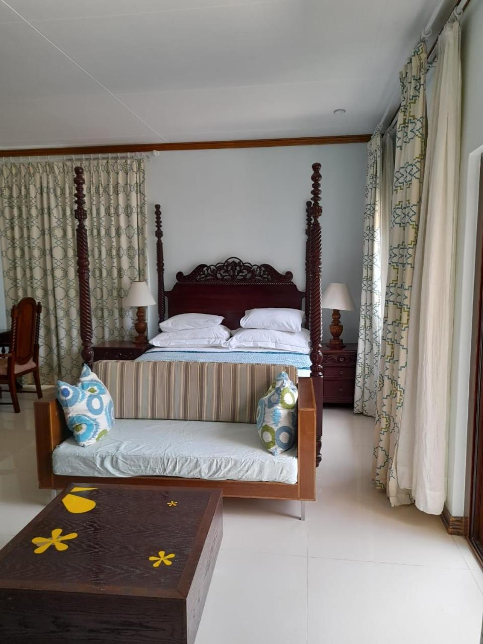 Bayview Villa -Sea Side Villa Anse Boileau Екстер'єр фото