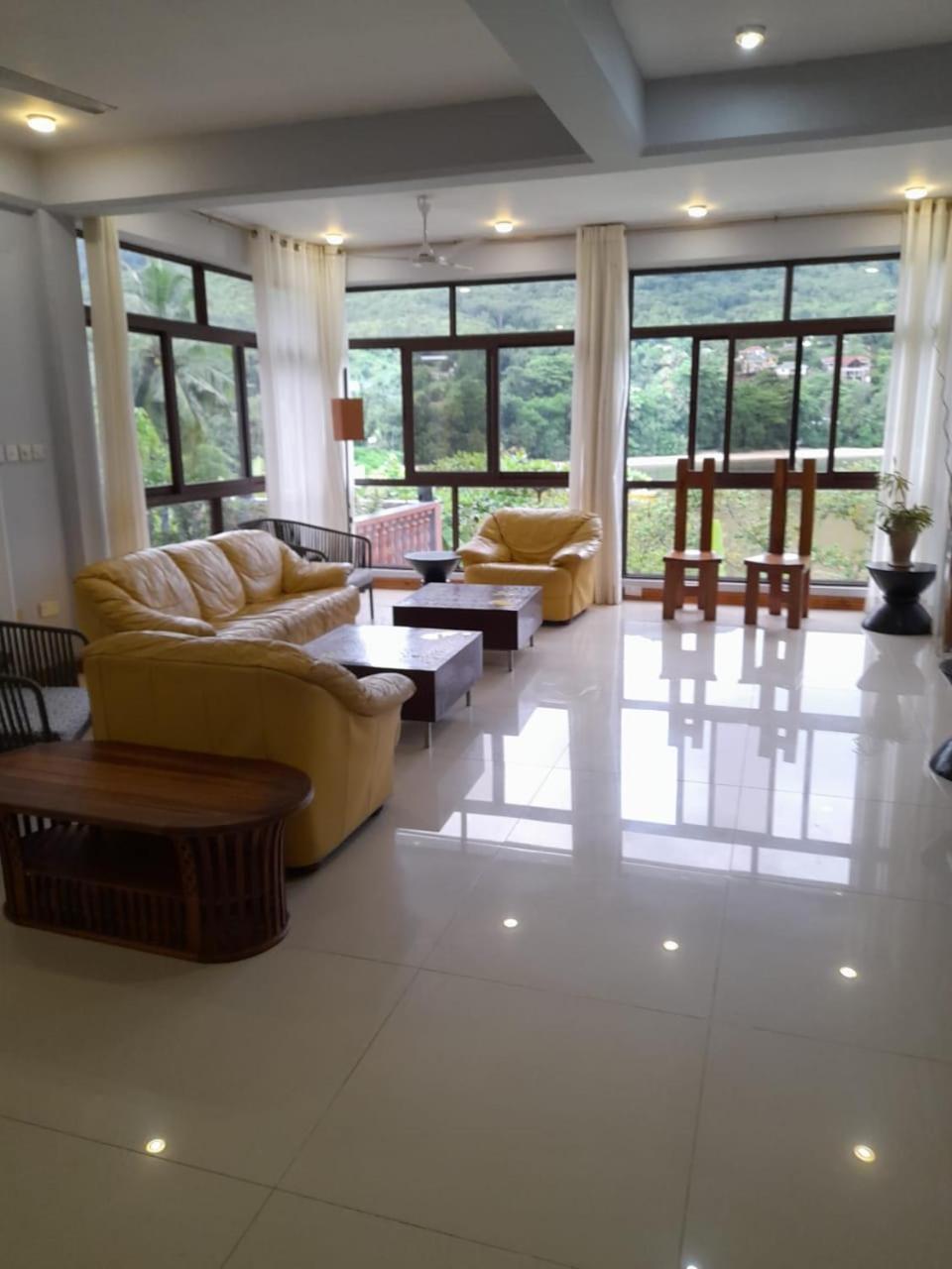 Bayview Villa -Sea Side Villa Anse Boileau Екстер'єр фото
