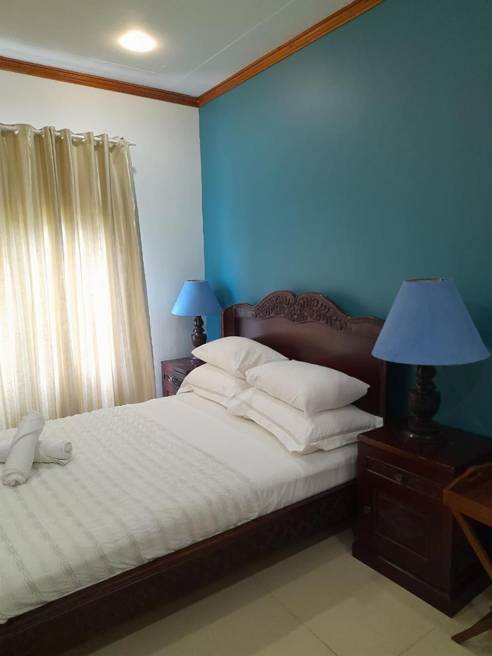 Bayview Villa -Sea Side Villa Anse Boileau Екстер'єр фото