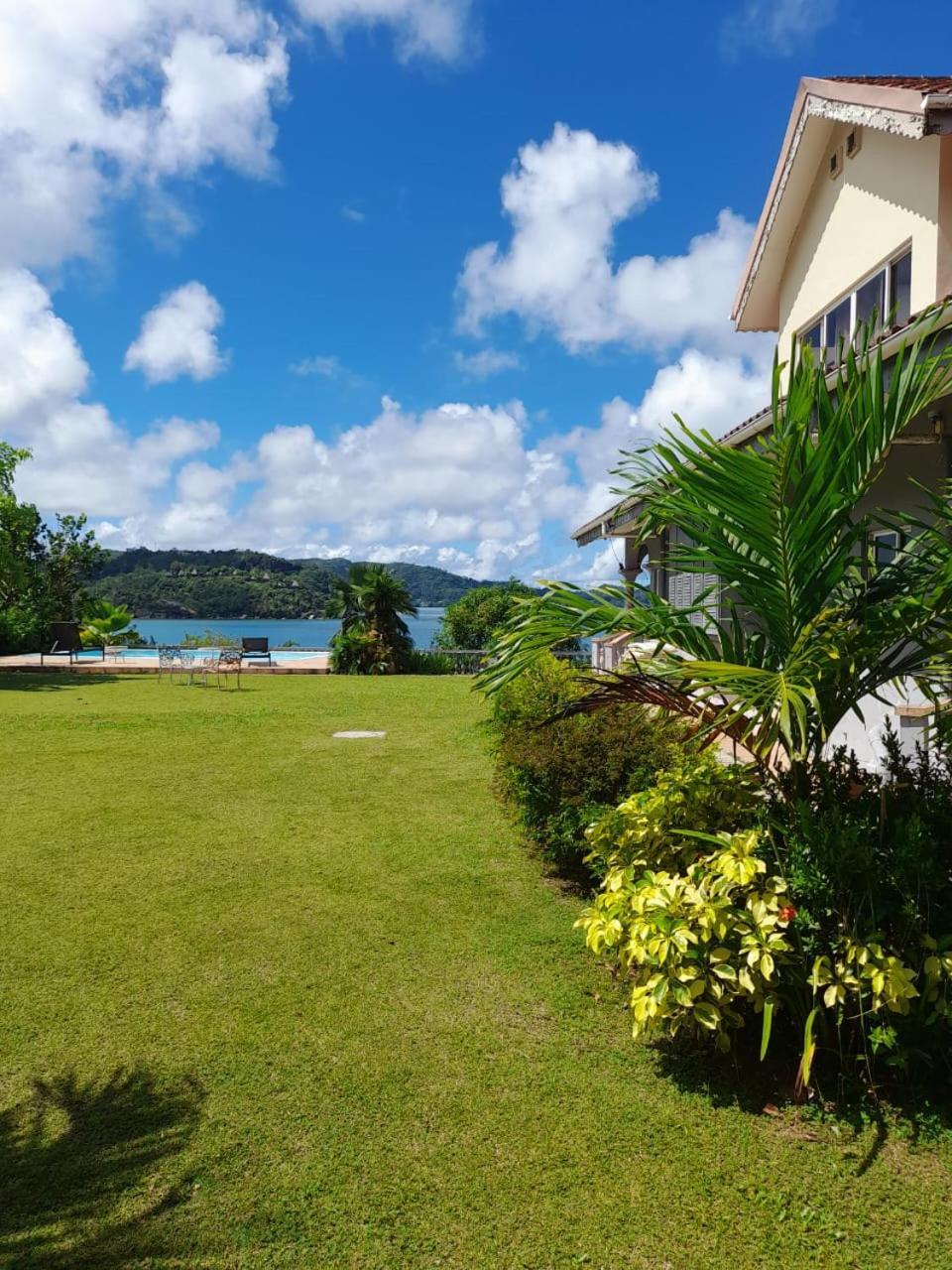 Bayview Villa -Sea Side Villa Anse Boileau Екстер'єр фото