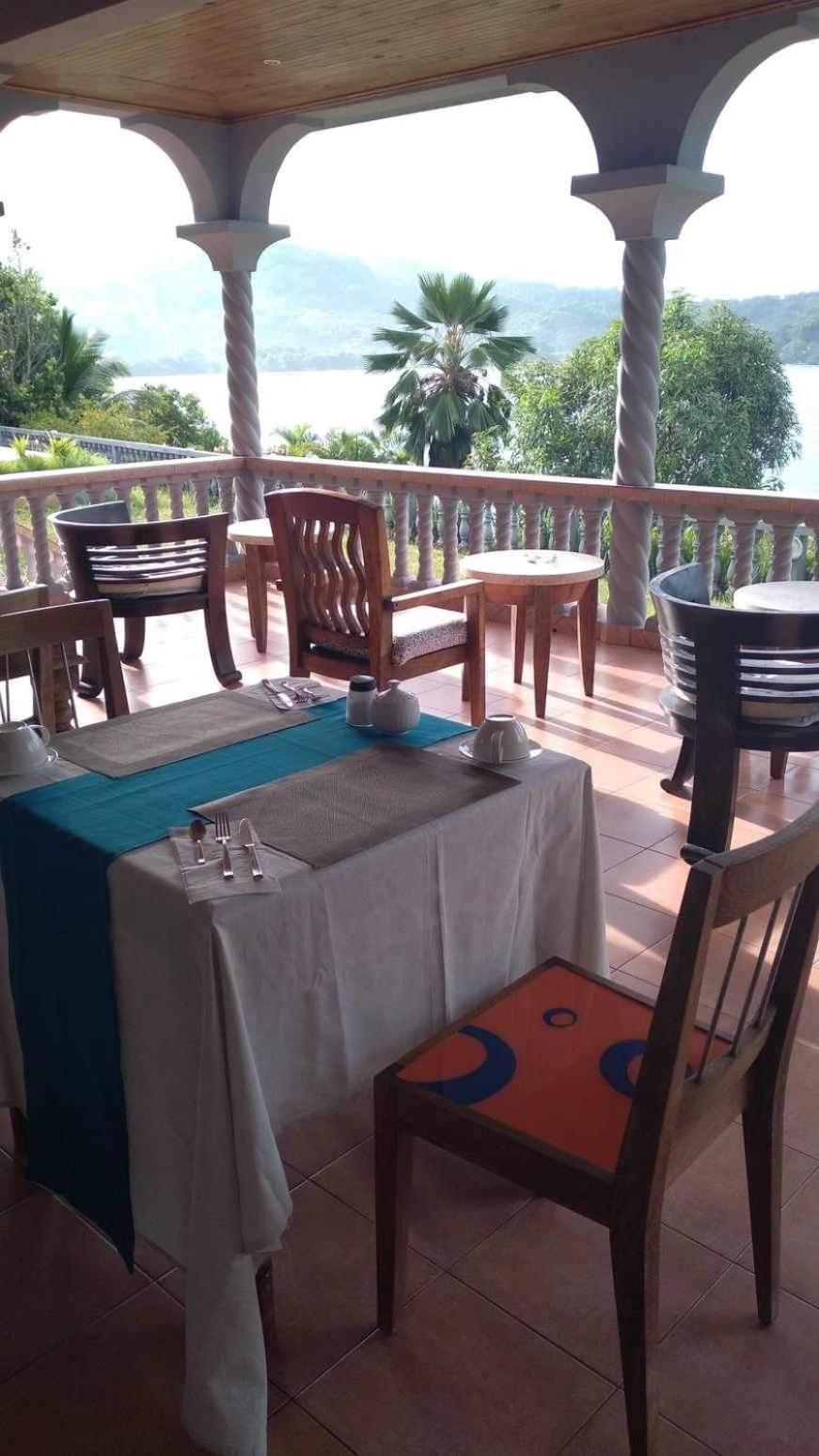 Bayview Villa -Sea Side Villa Anse Boileau Екстер'єр фото