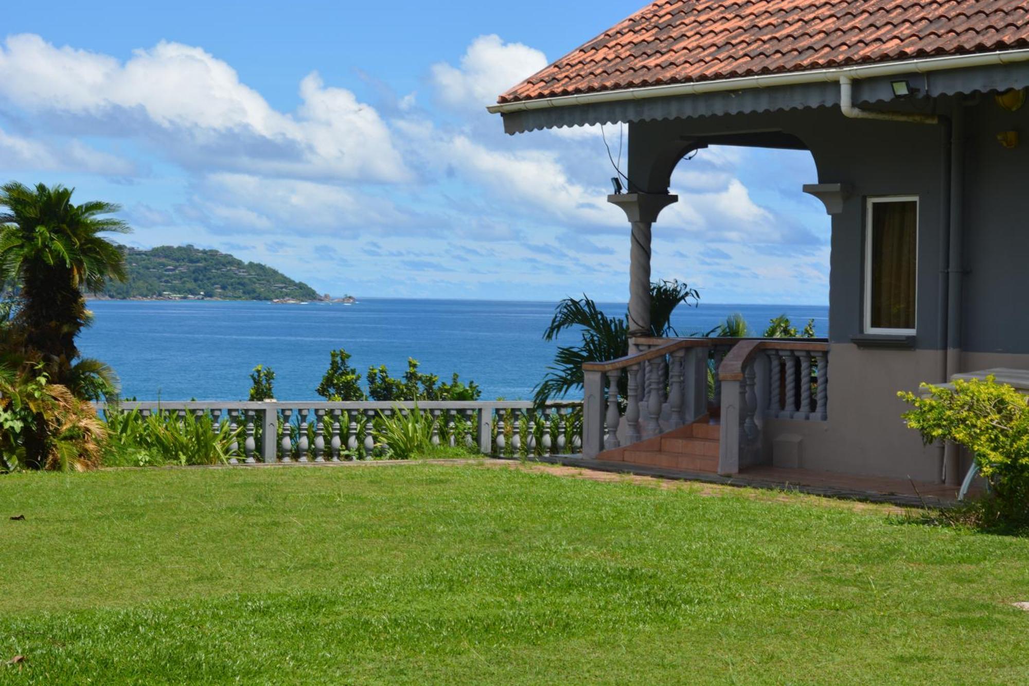 Bayview Villa -Sea Side Villa Anse Boileau Екстер'єр фото