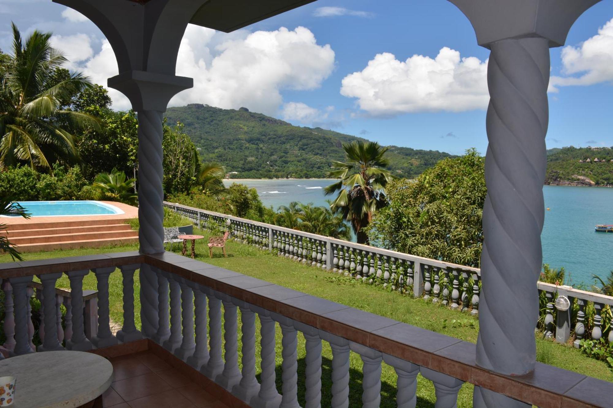 Bayview Villa -Sea Side Villa Anse Boileau Екстер'єр фото