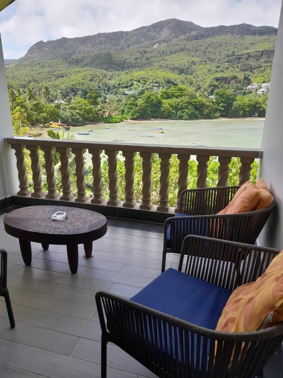 Bayview Villa -Sea Side Villa Anse Boileau Екстер'єр фото