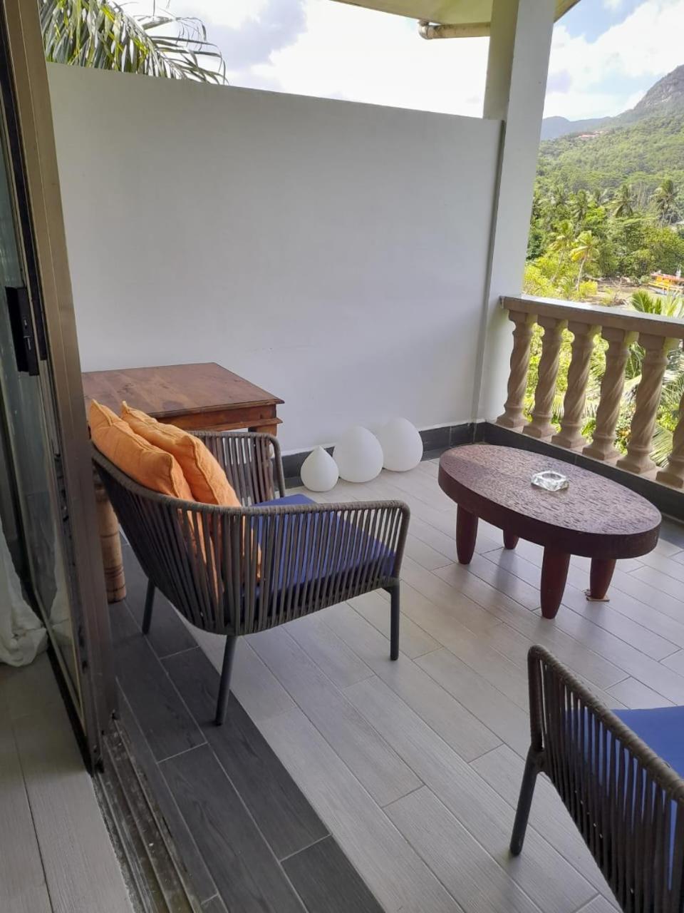 Bayview Villa -Sea Side Villa Anse Boileau Екстер'єр фото